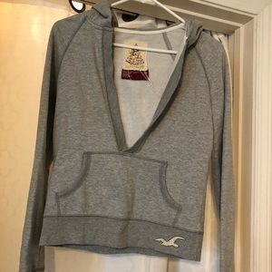 Gray Hollister sweatshirt